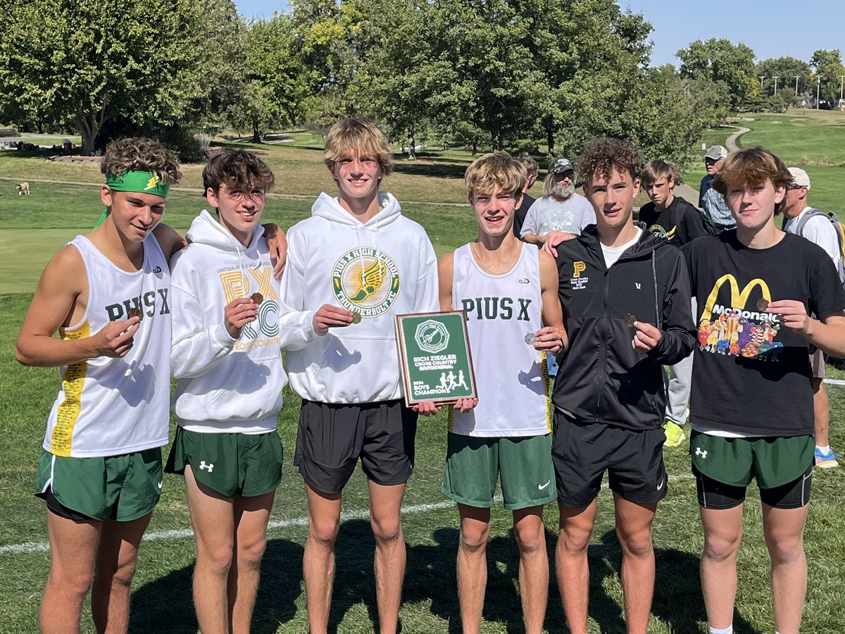 Best of luck to our Pius X Cross Country Team as they compete at Districts today!  Go Bolts!  ⚡️🏃🏻‍♂️