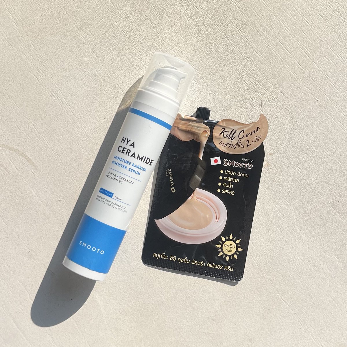 ป้ายยา 2 ไอเท็มของ smooto ที่ลองใช้ละแบบ จึ้ง! ต้องป้ายยาต่อจริง

💙 smooto hya ceramide อันนี้เป็นเซรั่มเนื้อบางๆแต่เข้มข้นดีเลย ตอนนี้ใช้เช้า - เย็นอยู่ตัวเดียวเลย ผิวชุ่มชื้นดีมาก หน้าไม่แห้ง ผิวฉ่ำ สุขภาพดีเลย รู้สึกผิวแข็งแรงดีด้วย ผดผื่นไม่มีทั้งๆที่ผิวเรา sensitive มาก

💛 smooto cushion คุชชั่นแบบซองที่หยิบจากเซเว่นด่วนๆ วันนั้น สู่คุชชั่นที่ชอบมากกกวันนี้ เพราะเนื้อบาง ใช้มือเกลี่ยได้เลย กลืนไปกับผิว ไม่ดรอป เหงื่อเยอะก็ไม่เป็นคราบระหว่างวัน ปกปิดกลางๆ ฟินิชผิวสวยแบบ all day อะ !

#smooto #คุชชั่นซองดำ #มอยส์แอมพูลสมูทโตะ