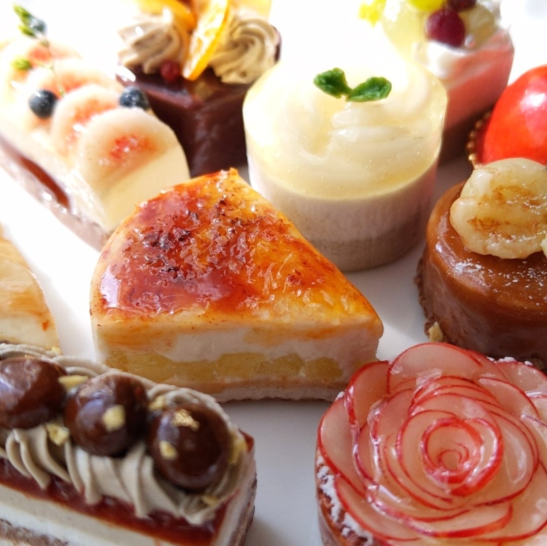 shiro_tetu_'s tweet image. こんばんは
最近は秋の新作を作っていました。
シブーストのキャラメリゼがいい感じに仕上がってます
もうすぐ販売予定です🍁