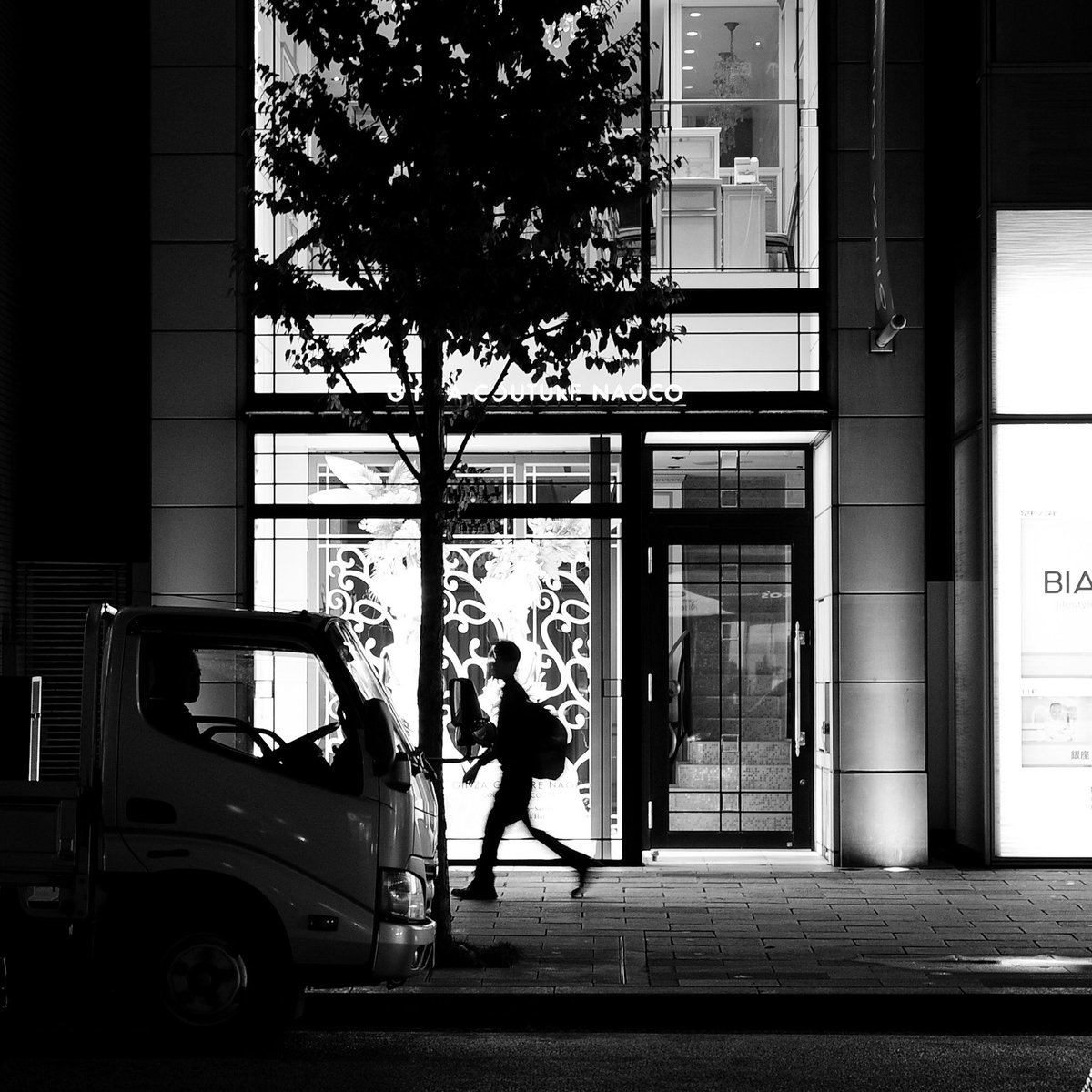 naotake_speaks's tweet image. #ショーウィンドウ #displaywindow #東京 #tokyo #streetphotography #bnw #bw #Monochrome #grsnaps
#gr_meet_japan
#shootgr #ricohgr #gr3x