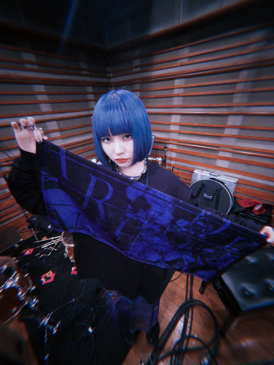 グッズのタオルに初ロンT 可愛いいい 👾私が着ているのはMです👾