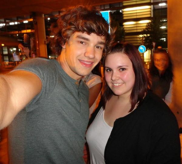 OneDirectionGER's tweet image. Its been a while .. 13 years. The first and last time we took a pic together. You will be missed. #RIPLiamPayne