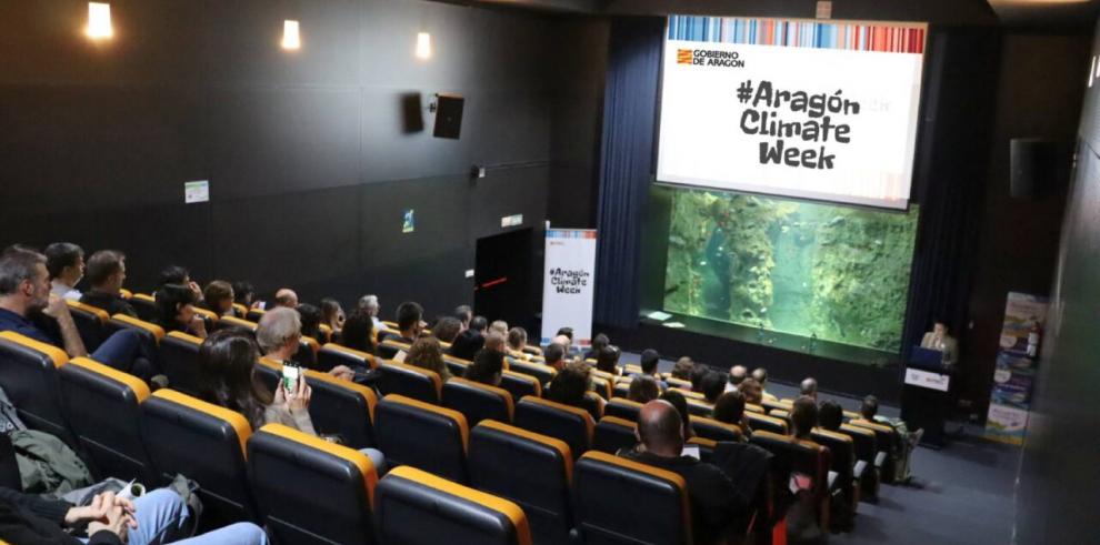 CCyEAAragon's tweet photo. 🌍🌱 ¡Comienza la IV edición de la #AragónClimateWeek! Del 21 al 27 de octubre, actividades y jornadas técnicas en todo Aragón para sumar esfuerzos contra el cambio climático. Conferencias, talleres y mucho más. 

👉 Más información: https://t.co/fNgciOSqB6 https://t.co/7c4Xs2Nrz9