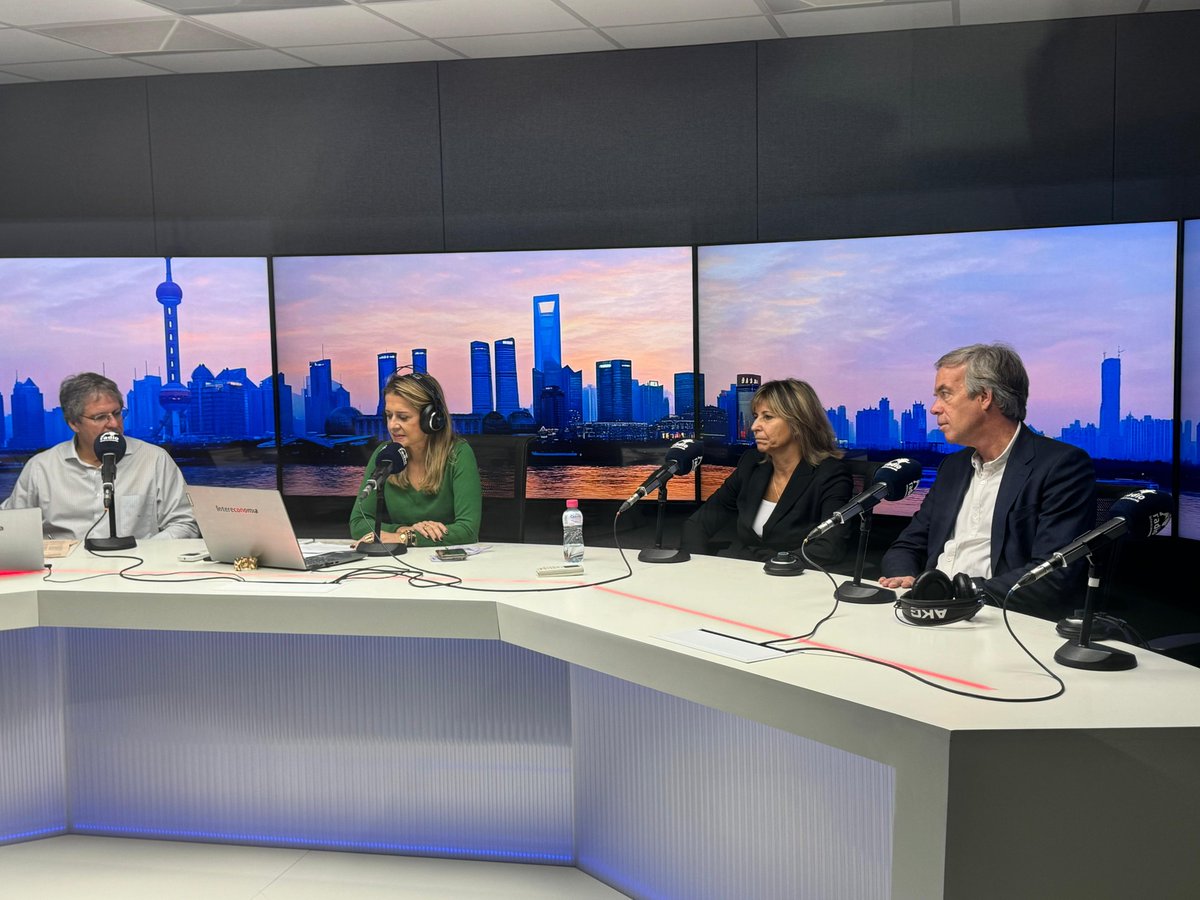 ASPRIMA (@asprimadrid) on Twitter photo Carolina Roca ha participado en el programa de con I de Inmobiliario para contarnos las inquietudes de los inversores en #ExpoReal. 
"Aunque intentamos dar visibilidad al potencial de la CAM, y que no se limitará el precio, cuesta mucho explicar la política de vivienda". Carolina Roca ha participado en el programa de con I de Inmobiliario para contarnos las inquietudes de los inversores en #ExpoReal. 
"Aunque intentamos dar visibilidad al potencial de la CAM, y que no se limitará el precio, cuesta mucho explicar la política de vivienda".