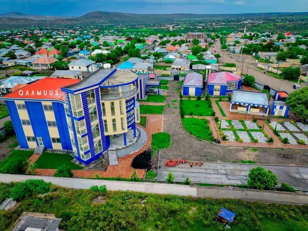 Ehelsan_Saleban's tweet photo. Beautiful #awbarre iyo Public Library oo si fiican loo dhammays tiray thanks to @AmoudFoundation  👏💯😍 https://t.co/qFz11tfDXB