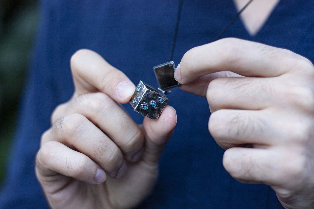 conscydraws's tweet photo. Crafted with silver, mother-of-pearl (black for the insides and white for the eyes), synthetic opal, cold enamel and oil paint.

For those who are interested I can't ship my jewelry abroad right now, but I'm working on making them available worldwide in the future.
#JujutsuKaisen https://t.co/RVA7BSCZBv