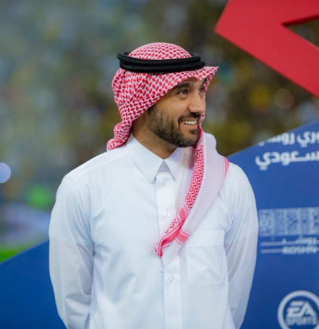 قبل استئناف مباريات فريق الشباب والكبار، كلي يقين بأن جماهير #نادي_الخليج الزاحفة خلف فريقها لنهائي #دورة_الألعاب_السعودية للعبة كرة اليد ستُـنجح البطولة و تضفي رونقاً خاصاً للحفل الختامي 🙌

بصفتي مشجعًا ومحبًا للعبة، أوجه نداءً لصاحب السمو الملكي الأمير الشاب و الطموح عبدالعزيز