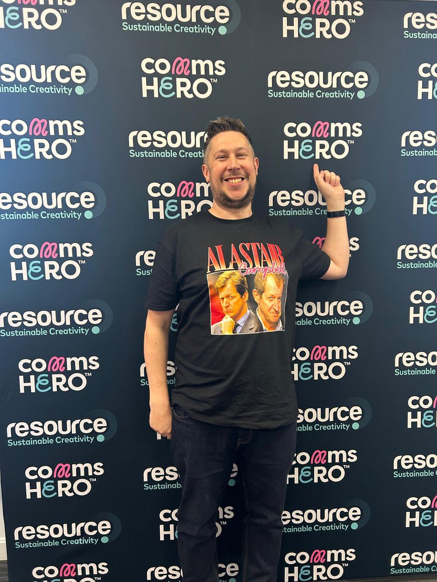 Reppin’ the world’s most famous Director of Communications at #commsHERO 

<a href="/RestIsPolitics/">The Rest Is Politics</a> <a href="/campbellclaret/">ALASTAIR CAMPBELL</a> <a href="/RoryStewartUK/">Rory Stewart</a> <a href="/CommsHero/">commsHERO</a> 

#TRIP #TRIPlive #NHScomms