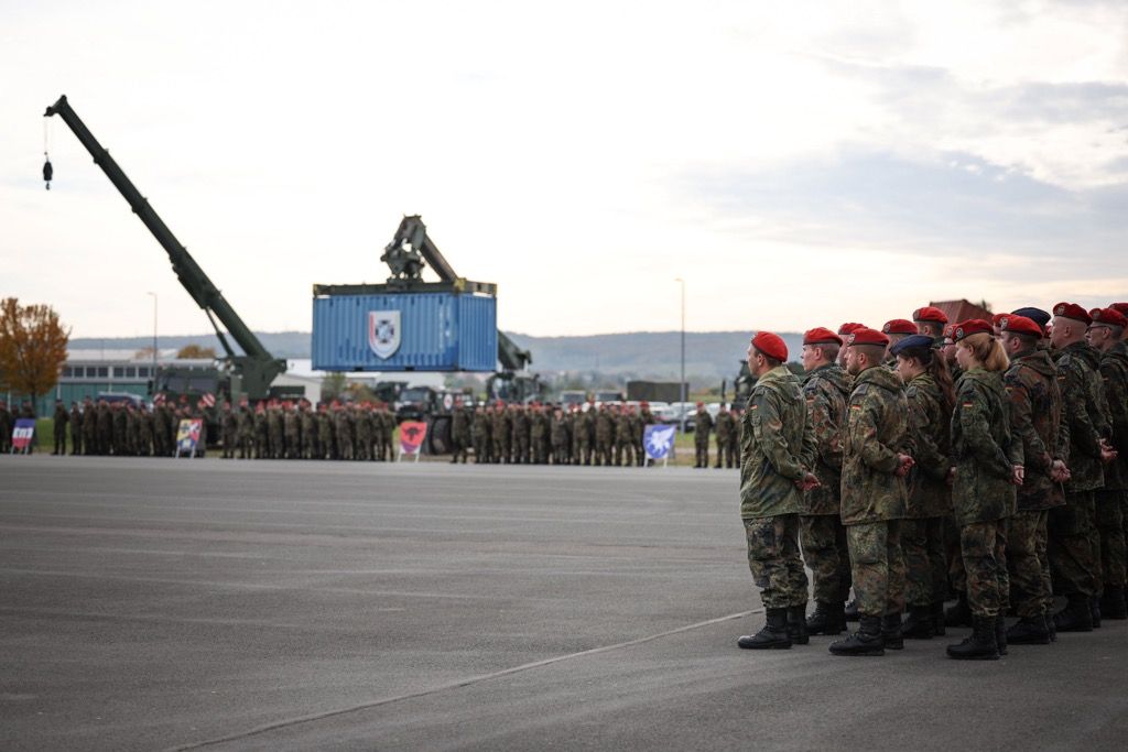 General Carsten Breuer tweet media