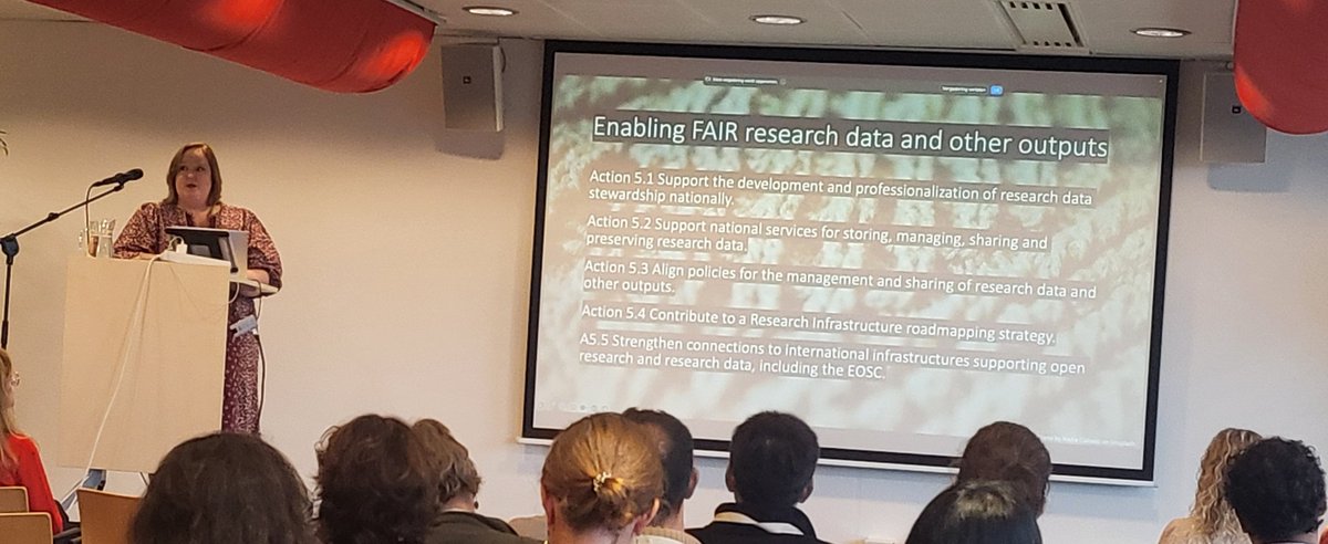 fairimpact_eu's tweet photo. A great presentation from @JennyOLibrarian @HEAnet, our keynote speaker for the 🇳🇱 roadshow, on the importance to support #openresearch practices, namely by implementing a culture & enabling #fairresearch #fairdata https://t.co/FKDmKz1klg