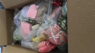 Huge thank you to our amazing community for the donation of crocheted hearts, theses will make such a difference ❤️❤️❤️ 
#dyingmatters, <a href="/ShayNutt4577/">Karen Shay-Nutt</a> , @CindyStorer73 , <a href="/RotherhamNHS_FT/">The Rotherham NHS FT</a>