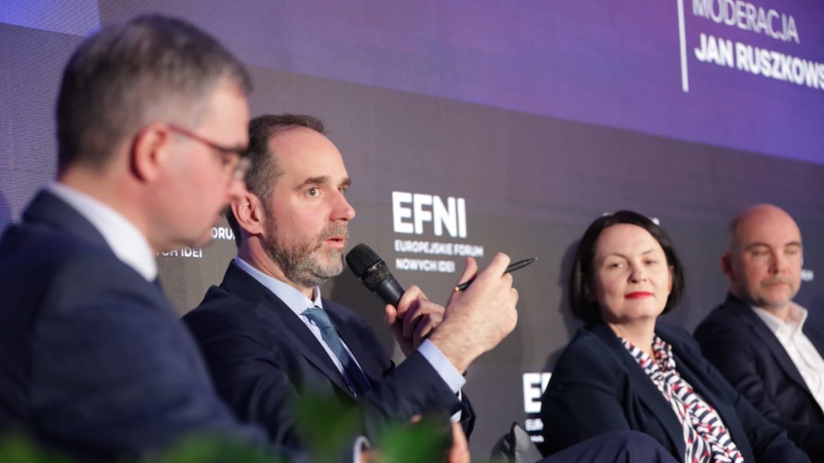 MRiTGOVPL's tweet image. Wiceminister @ignacyn na @EFNI_Poland: 💬 #EPBD nie nakłada zobowiązań na osobę prywatną, a na państwo. To państwo musi stworzyć takie warunki, by spełnić zapisane w dyrektywie cele.