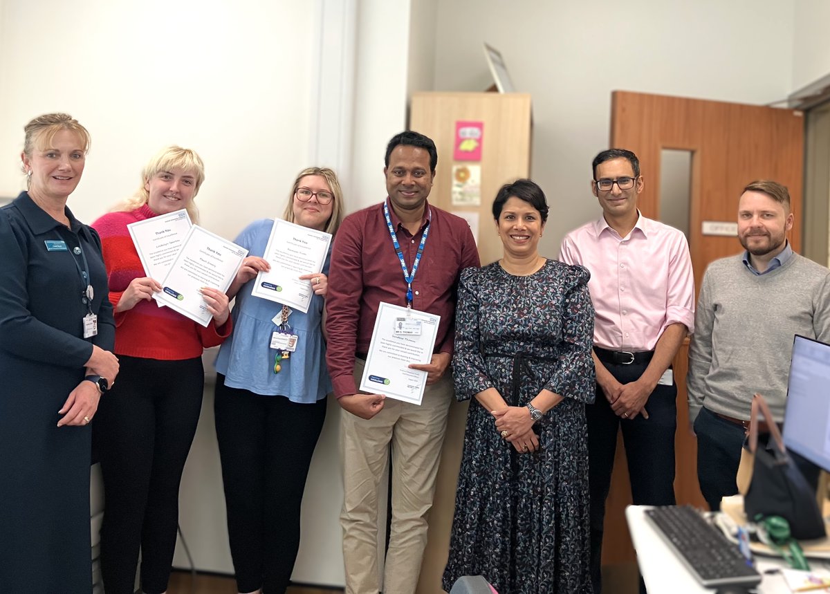 OUHospitals's tweet photo. A huge congratulations to our Radiotherapy Schedulers Rachael, Loidalyn, Pearl, and Sandeep, who were recently presented with a Reporting Excellence Award by our Chief Executive Officer @megh_pandit ⬇️🧵 https://t.co/m6B89FEKUp