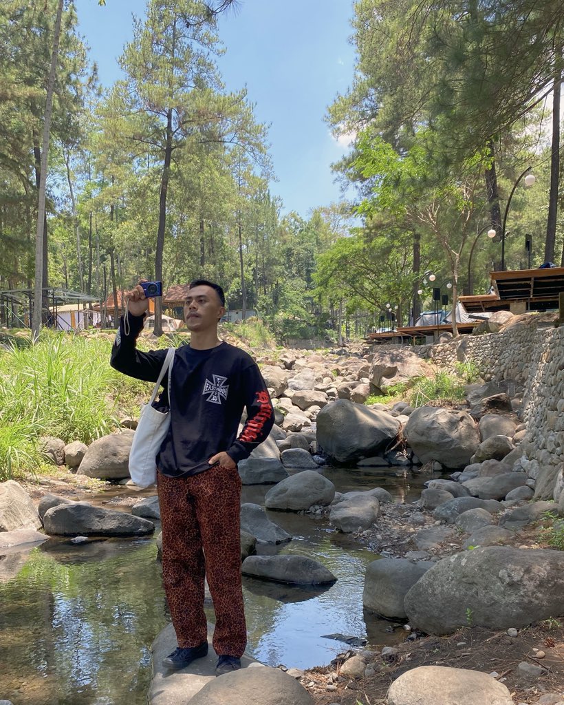 d i k a 🦖 tweet media