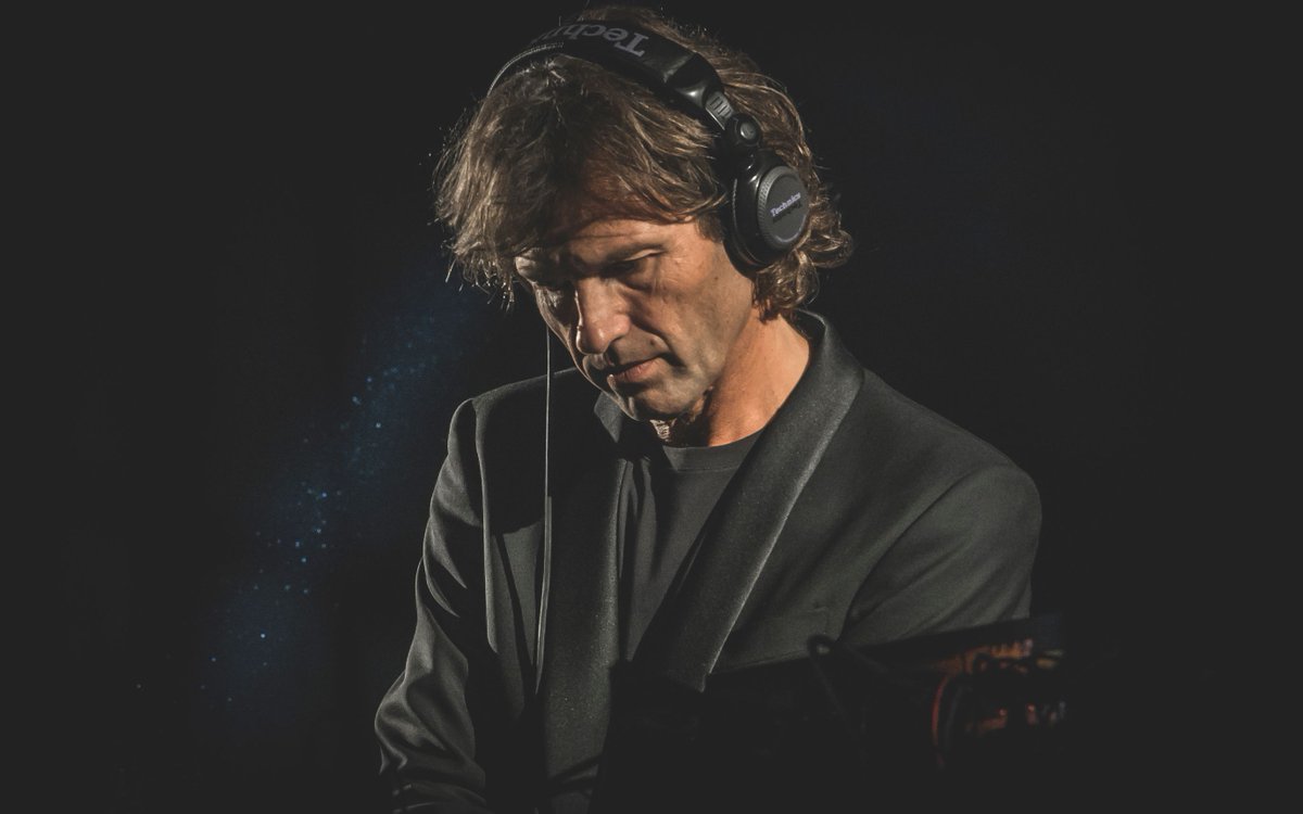 From deep house to melodic grooves, Hernan Cattaneo knows how to create magic in the studio. Find out more at 36db.live.