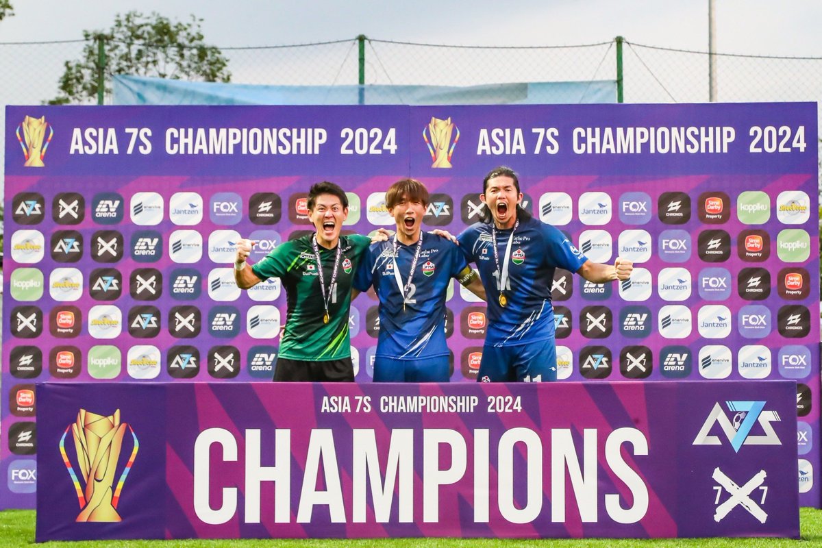 monster_m617's tweet photo. 【Asia 7's championship 2024】
#ソサイチ日本代表 🇯🇵
🏆アジアチャンピオン🏆

みんなの応援のおかげでアジアの戦いを制することができました。
そしてなにより、どの国よりも熱く頼もしい仲間に支えられて優勝を掴み取ることができました。
みんな愛してるぜ！！本当にありがとう！ https://t.co/7GilpWf9HH