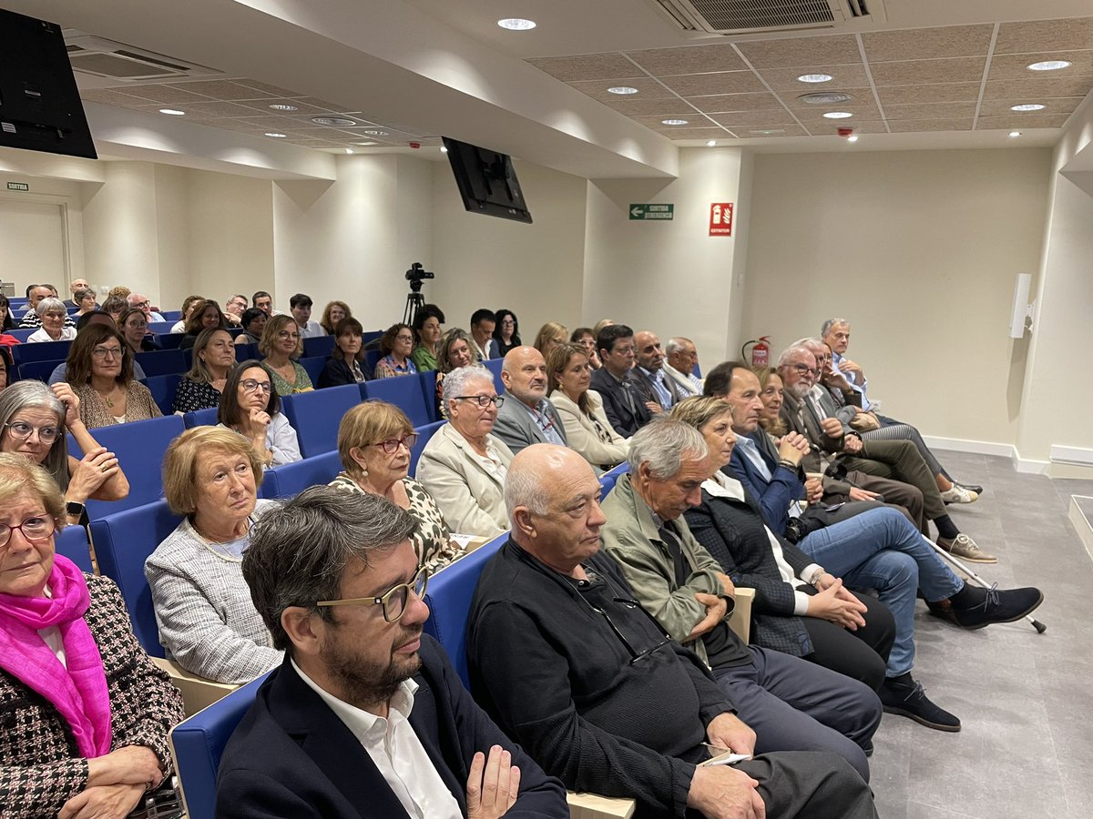 Alcalde de Girona (@alcaldegi) on Twitter photo 🩺Al 50è aniversari de la <a href="/UdGInfermeria/">Facultat Infermeria</a>. Una part vital de la <a href="/univgirona/">Universitat de Girona</a> i de la ciutat des de fa mig segle que esperem que ben aviat enceti una nova etapa amb el trasllat al Nou Campus de Salut. 🩺Al 50è aniversari de la <a href="/UdGInfermeria/">Facultat Infermeria</a>. Una part vital de la <a href="/univgirona/">Universitat de Girona</a> i de la ciutat des de fa mig segle que esperem que ben aviat enceti una nova etapa amb el trasllat al Nou Campus de Salut.