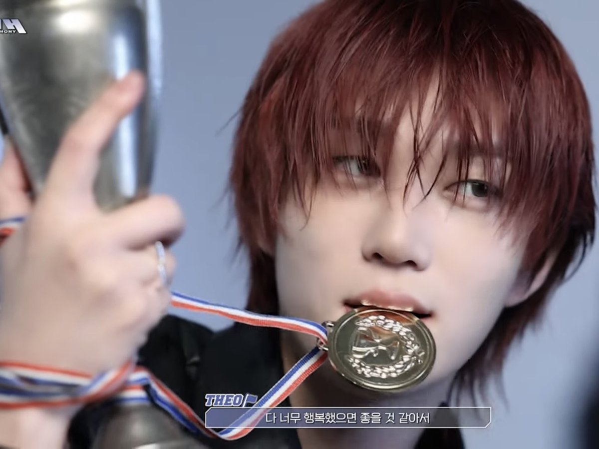 2choizz's tweet image. im unavailable for the next 10 years