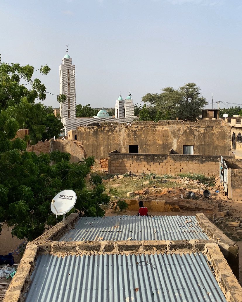 Elndiaye221's tweet photo. A la découverte du village de Dienga , un des villages Wolof situé dans la Région et département de Matam , dans la Commune de Nabadji Civol .
Village à proximité de Mogo Tafsir Balla Seck et de Taïba Ngueyéne . La vidéo dans un instant https://t.co/ZcTYm2i7r2