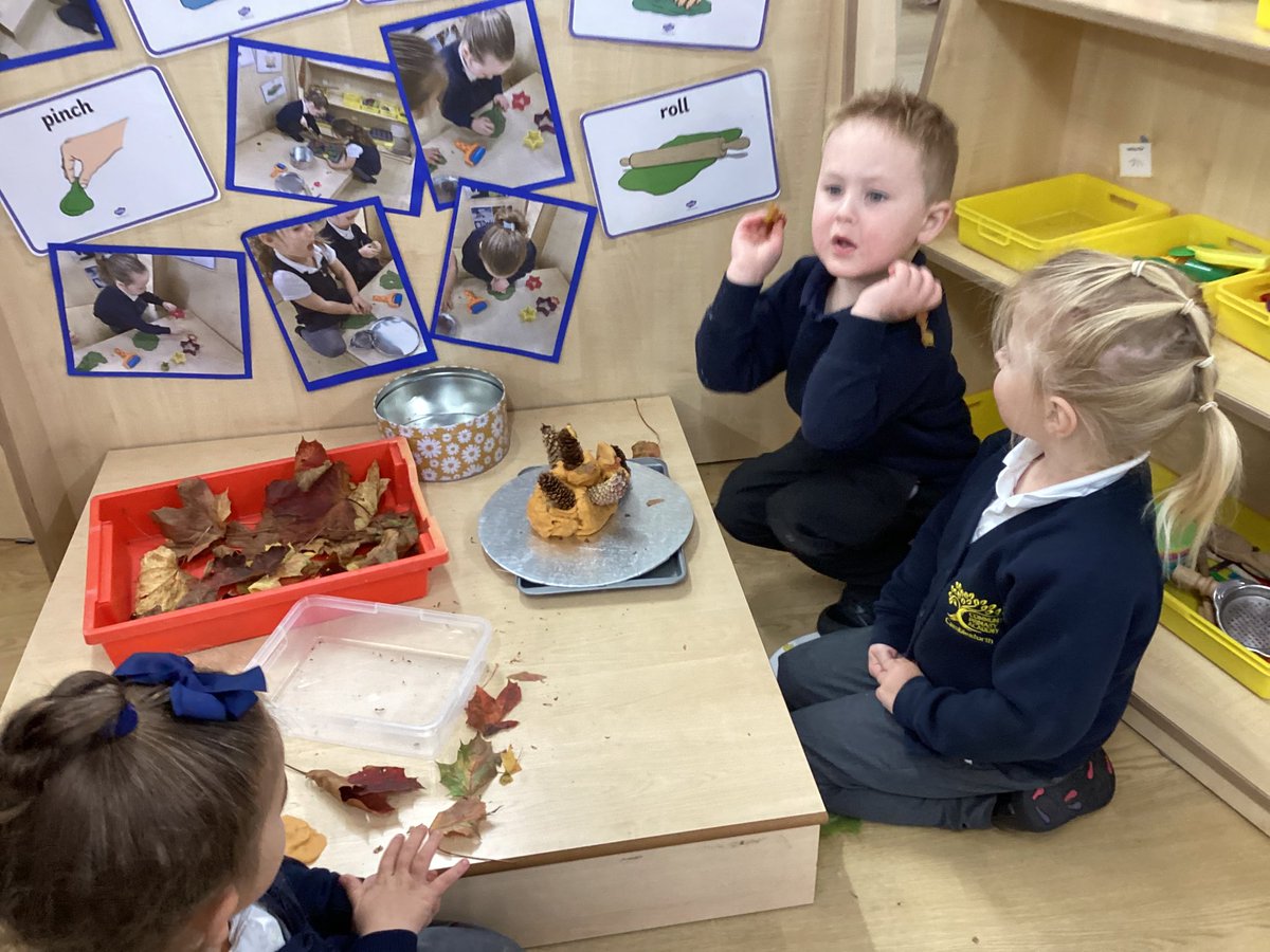 CamblesSchool's tweet photo. Team Pandas have been busy making decorations with our autumn signs this morning. They showed amazing team work and sharing. #CambelsforthEYFS https://t.co/RdQ9zeZ1pb
