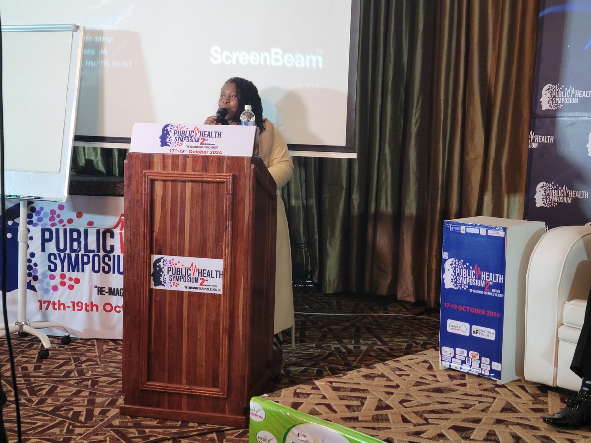 WCOZIMBABWE's tweet image. @WCOZIMBABWE programs manager @edrofarmfresh presenting on the need for women to be included in discussions of healthcare infrastructure development funding models to ensure accessibility and affordability of health services for all.  #publichealthsymposium #PublicHealth