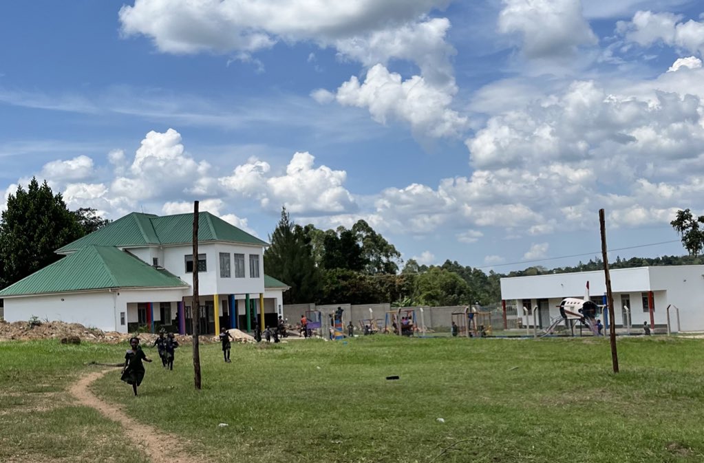 Laura Aponte Becerra, MD. tweet media