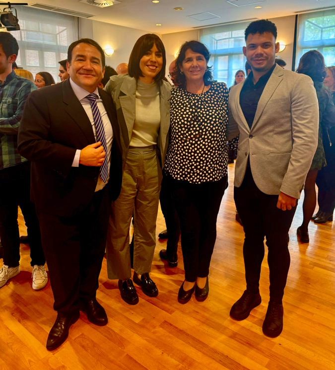 Carmen Simón, Directora del DPE, participó ayer en el acto de firma del protocolo de viviendas asequibles 🏘️ para colectivos asociados a la vida universitaria.

✍️ "Es un acuerdo muy interesante del que podrá beneficiarse el personal predoctoral"

ℹ️ en 👉 ciencia.gob.es/Noticias/2024/…