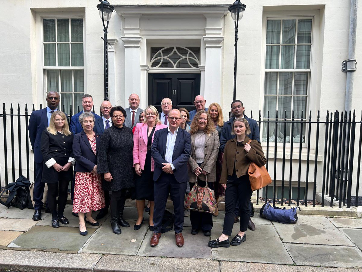 NEW 🚨 | Senior trade union leaders held a constructive meeting with Chancellor Rachel Reeves ahead of the budget.

On the agenda:

- Industrial Strategy, jobs &amp; skills
- Fixing our public services
- Government’s plan to Make Work Pay
- Support for the most vulnerable 
- Fair
