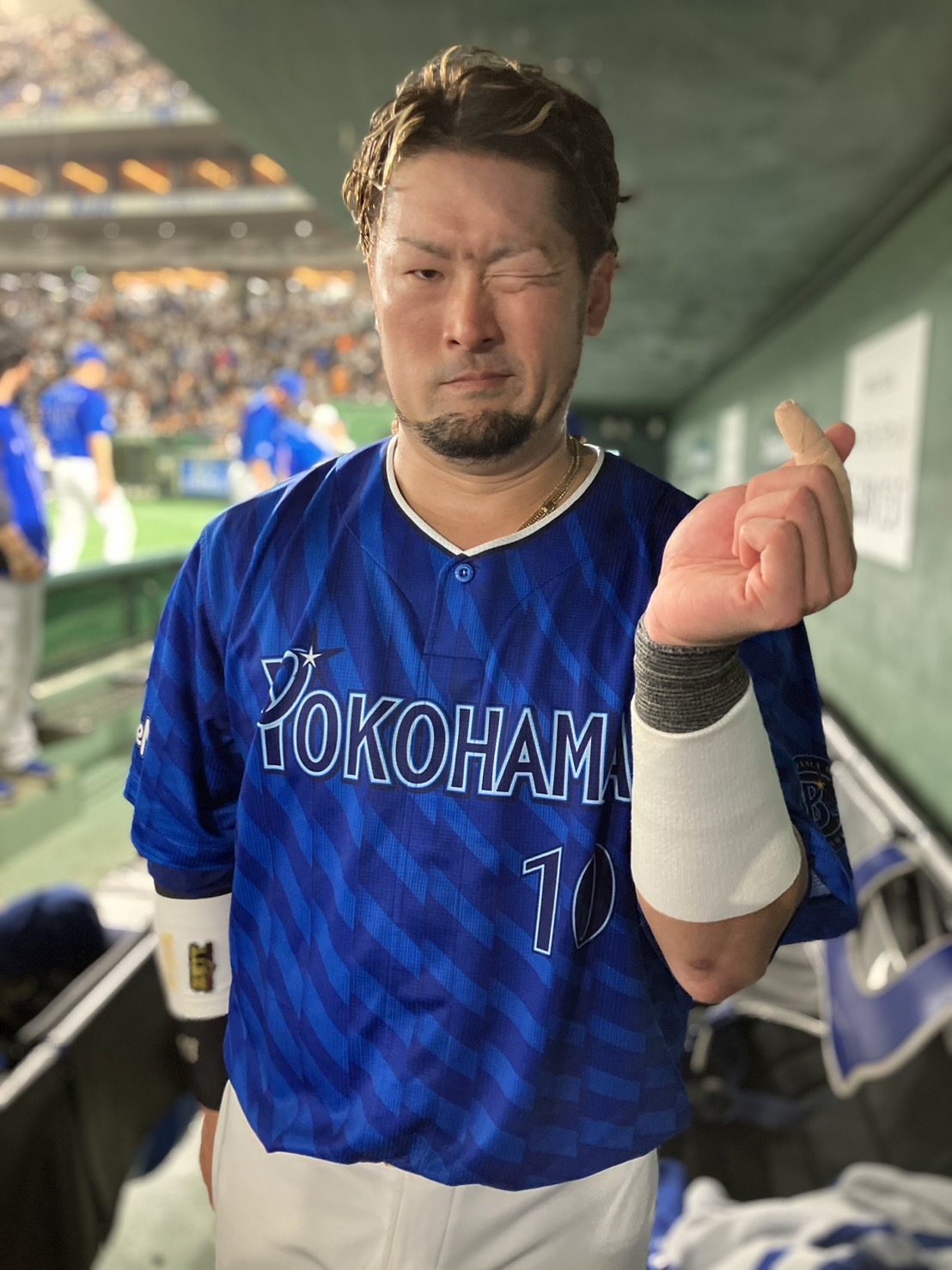 横浜DeNAベイスターズ ユニフォーム 戸柱恭孝 戸柱恭孝/TOBASHIRA YASUTAKA (@y.tobashira10) • Instagram