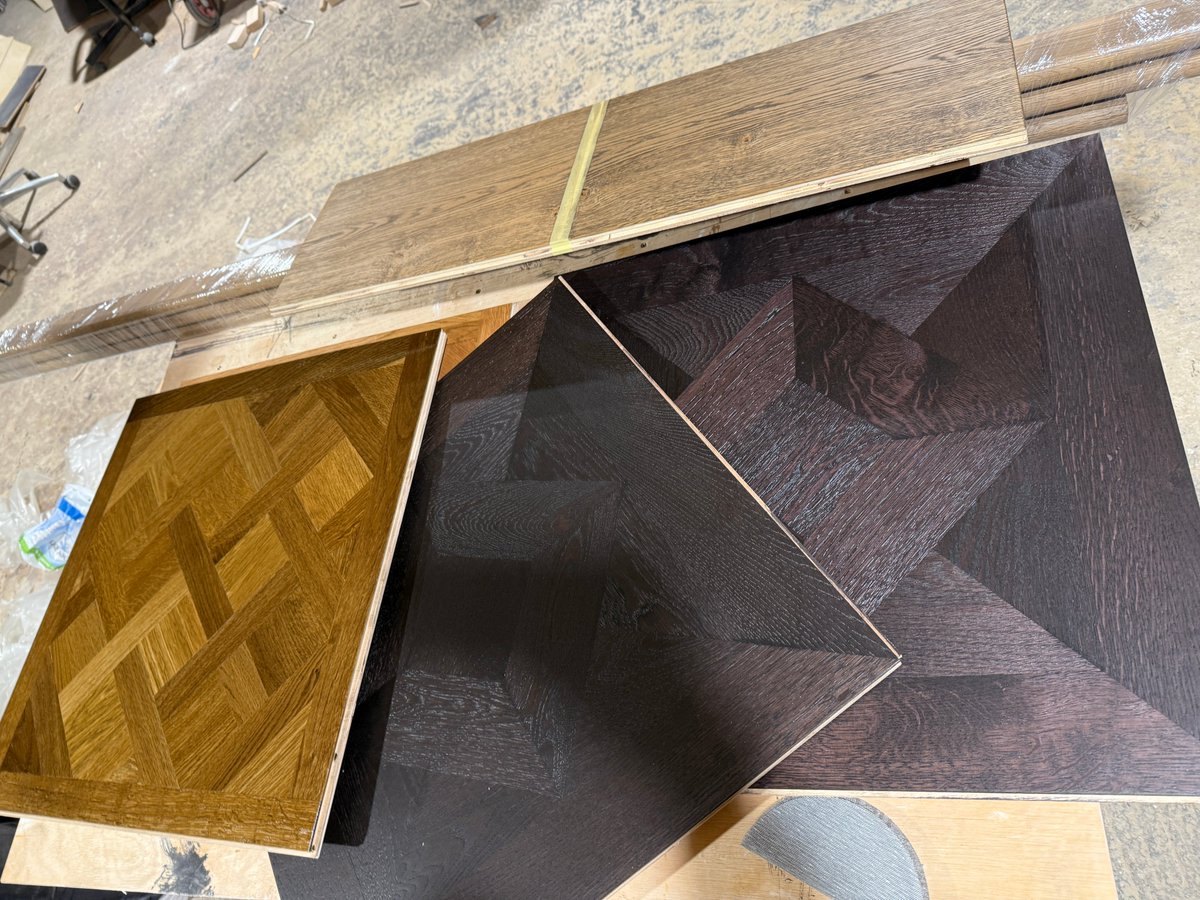 Unleashing a new bespoke wood flooring colour every week!  Our workshop is buzzing with creativity, from sleek panels to rustic planks, all in a variety of stunning finishes. Plus, we colour match and finish custom orders that don’t make it to the list. The options? Endless. 🎨