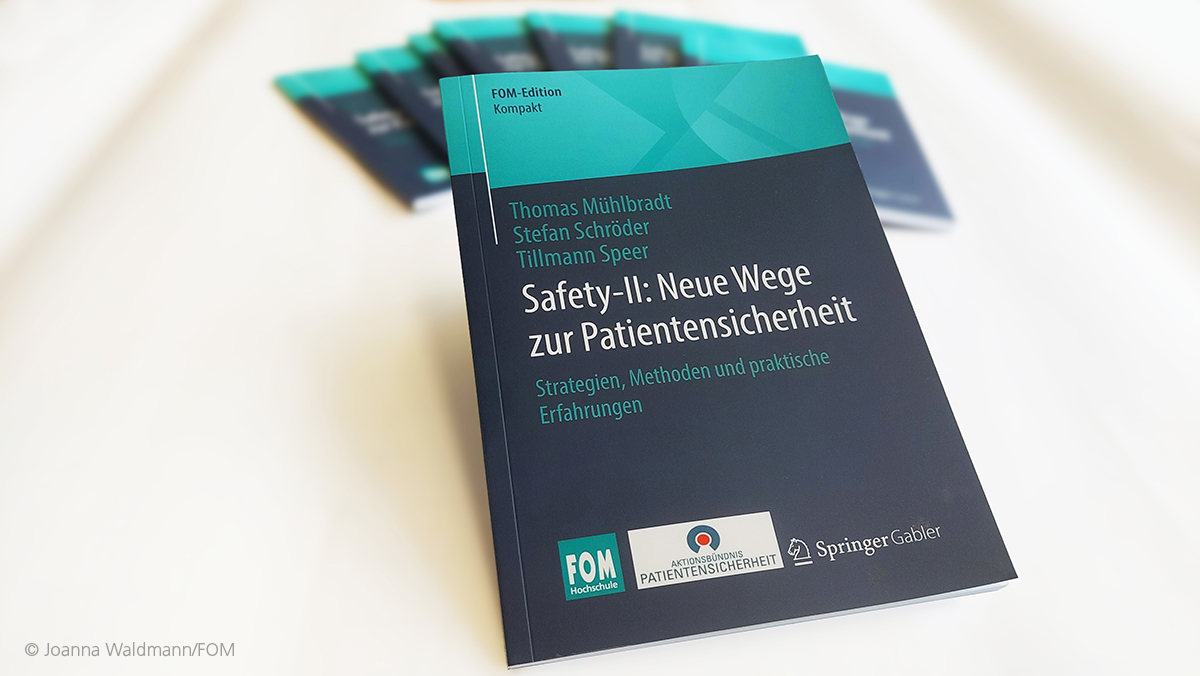 Diskussion zur Zukunftsfähigkeit der #Gesundheit­sbranche u. a. durch #interdisziplinä­re #Zusammenarbeit und neue Ansätze zur #Patientensicherheit mit Safety-II –  Abschluss des #BMBF-geförderten #Forschungsprojekt­s #GALA an der #FOMHochschule: 

fom-blog.de/2024/10/zukunf…