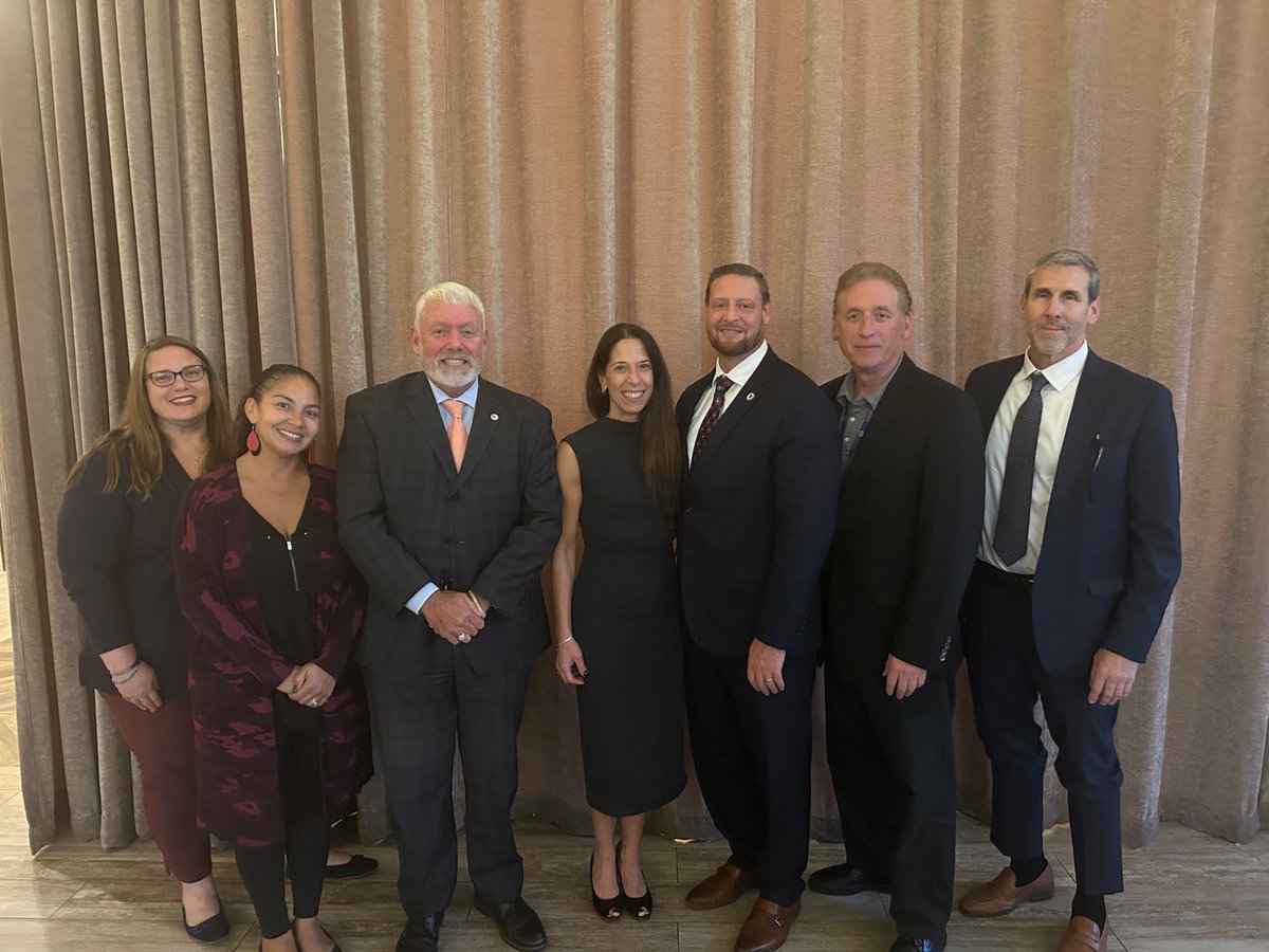 drbonkwcsd's tweet photo. Congratulations to Wappingers CSD (John Jay HS) School Psychologist, Beth Rizzi for being recognized by the Mid Hudson School Studies Council last evening for her outstanding service to our school community! Thank you Mrs. Rizzi! @WCSDEmpowers https://t.co/uEDeUCxDKA
