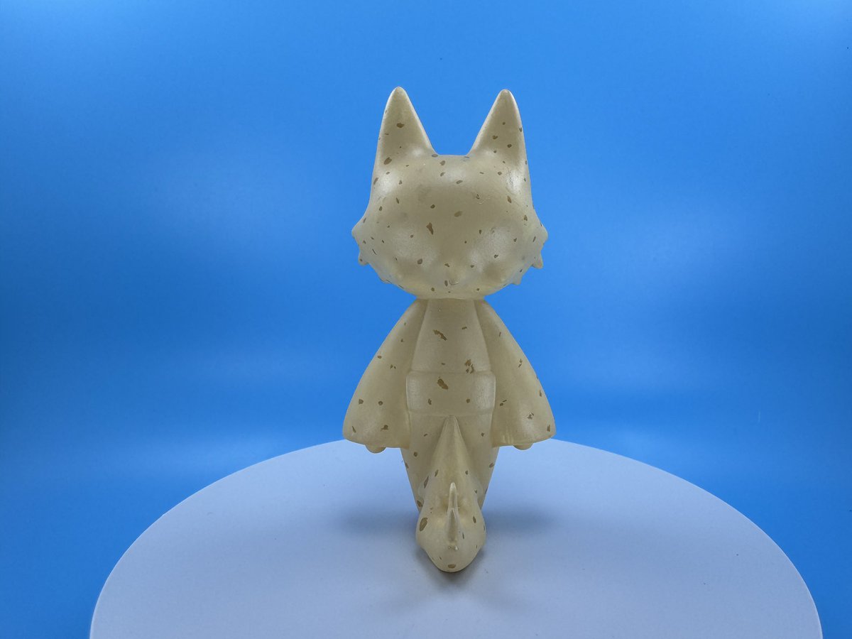 This Friday and Saturday Plastic Pizza will have a Popshop live event happening for their designer toy show! Catch this 1/1 Pepperoni Pizza Soonay during this action!

preview.page.link/link.popshop.l…