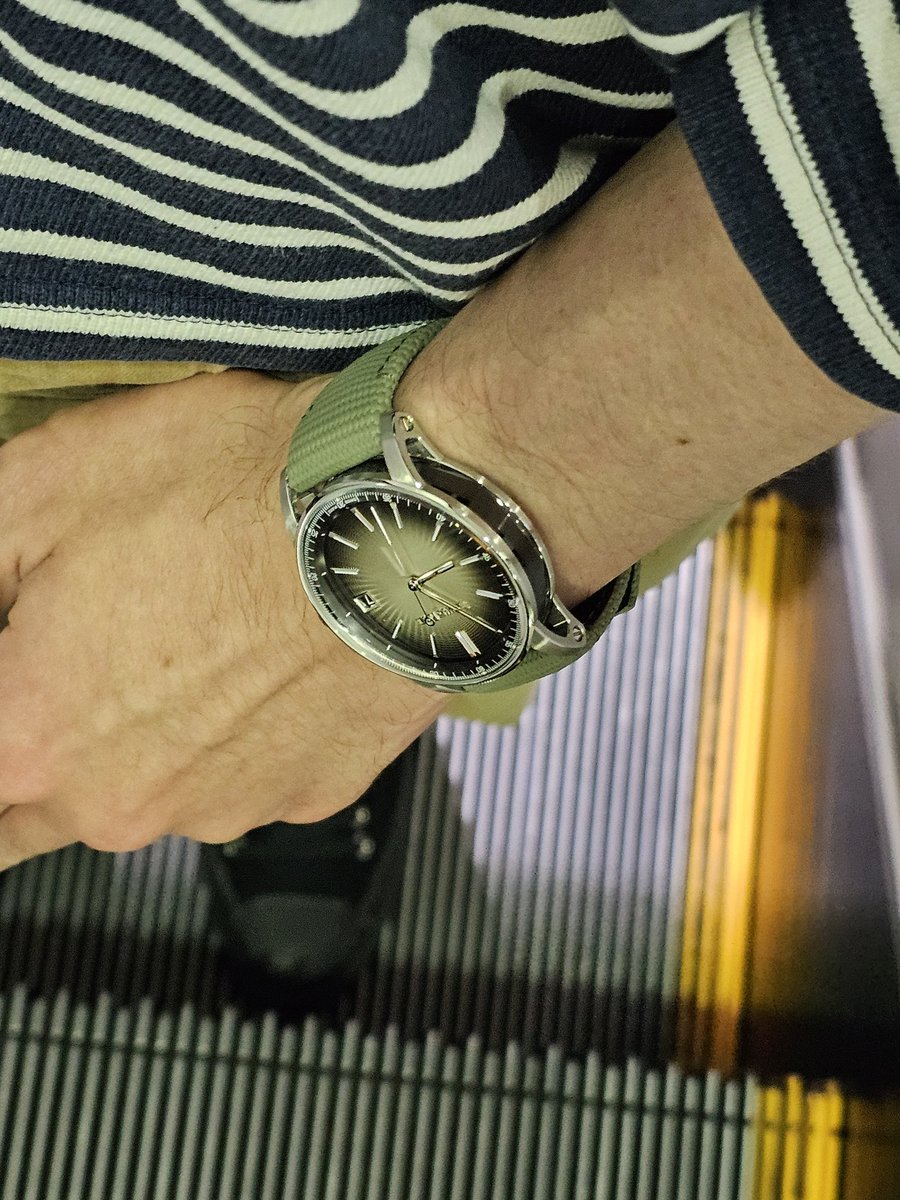 Kai0131's tweet image. 仕事終わり、今日は久々のcodeさんでした。
#AUDEMARSPIGUET #CODE1159