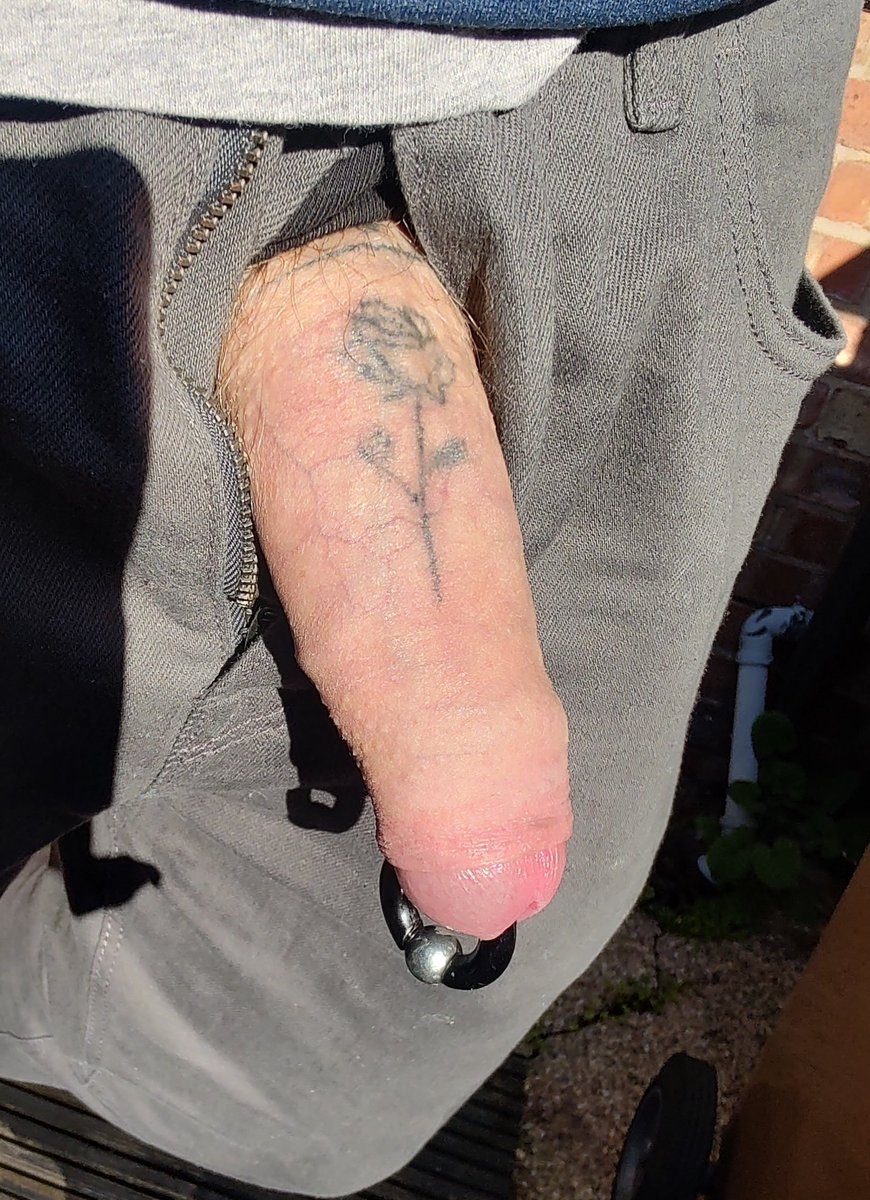 Getting a bit of fresh autumn air and sunshine.
#nsfwtwt #tattooeddick #tattooedcock #cocktattoo #pierceddick #piercedcock #princealbertpiercing