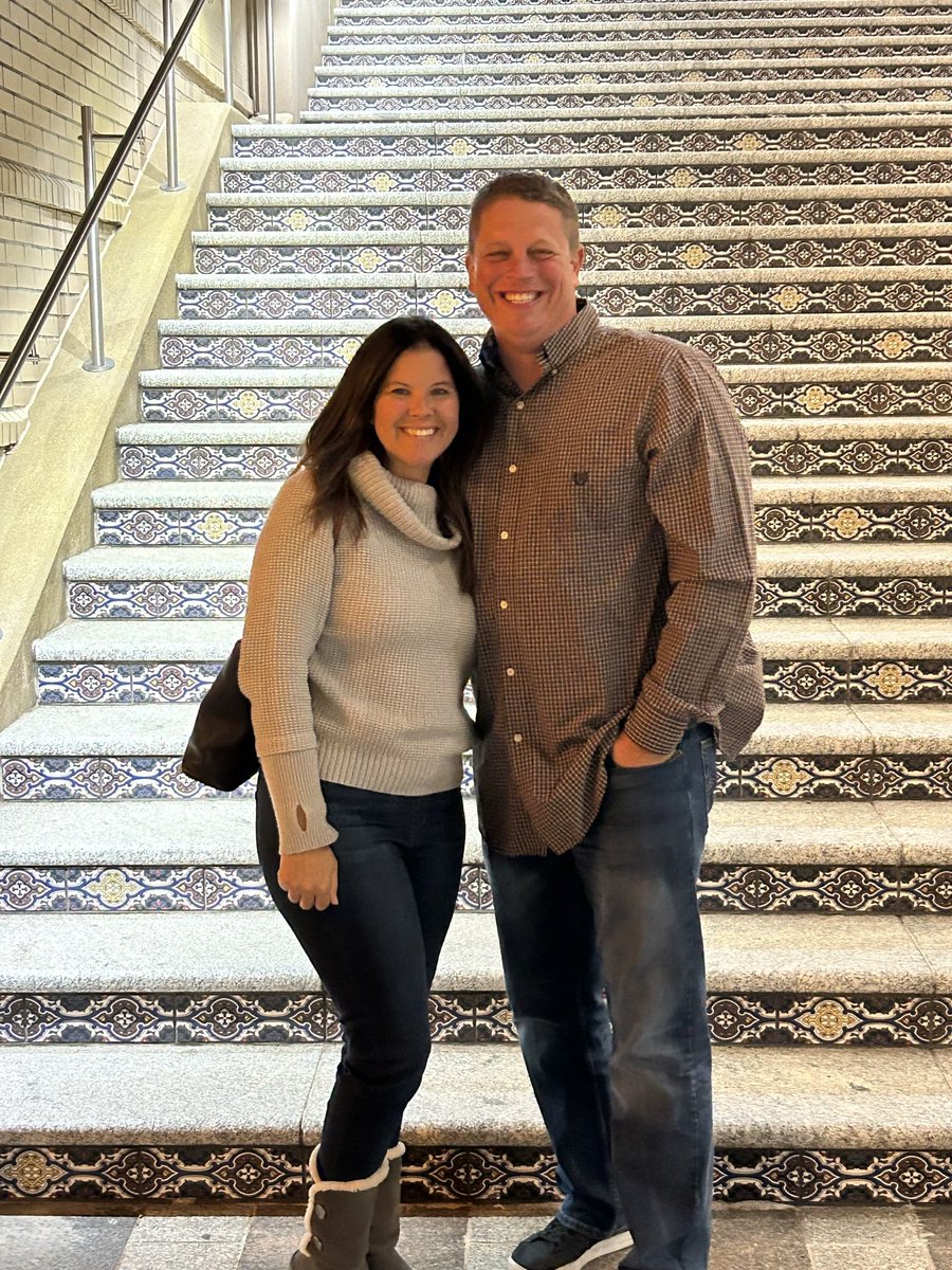 sdrsdd's tweet photo. Today marks ONE year that Eric has been in prison for doing his job. 😢When will this end? It’s wrong. Please call @GovParsonMO &amp; tell him you don’t like where Eric is either. He should be HOME with his family. We must BACK THE BLUE here in Missouri. #LELDF #pardondevalkenaere https://t.co/UbN5gaYCwZ