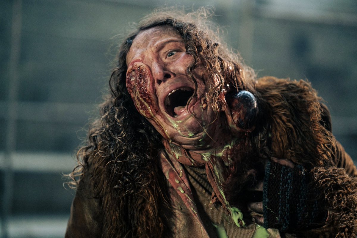 Check out Street Trash trailer,  October 17 &amp; 18
<a href="/newbeverly/">New Beverly Cinema</a> <a href="/seancmichael/">sean cameron michael</a> and myself will be doing a Q &amp; A. with @TheJoeLynch  <a href="/ScreamboxTV/">SCREAMBOX</a> <a href="/BDisgusting/">Bloody Disgusting</a> <a href="/cineverse_tv/">Follow @cineverse_ent!</a> <a href="/VinegarSyndrome/">Vinegar Syndrome</a> 
youtube.com/watch?v=N5yLRQ…