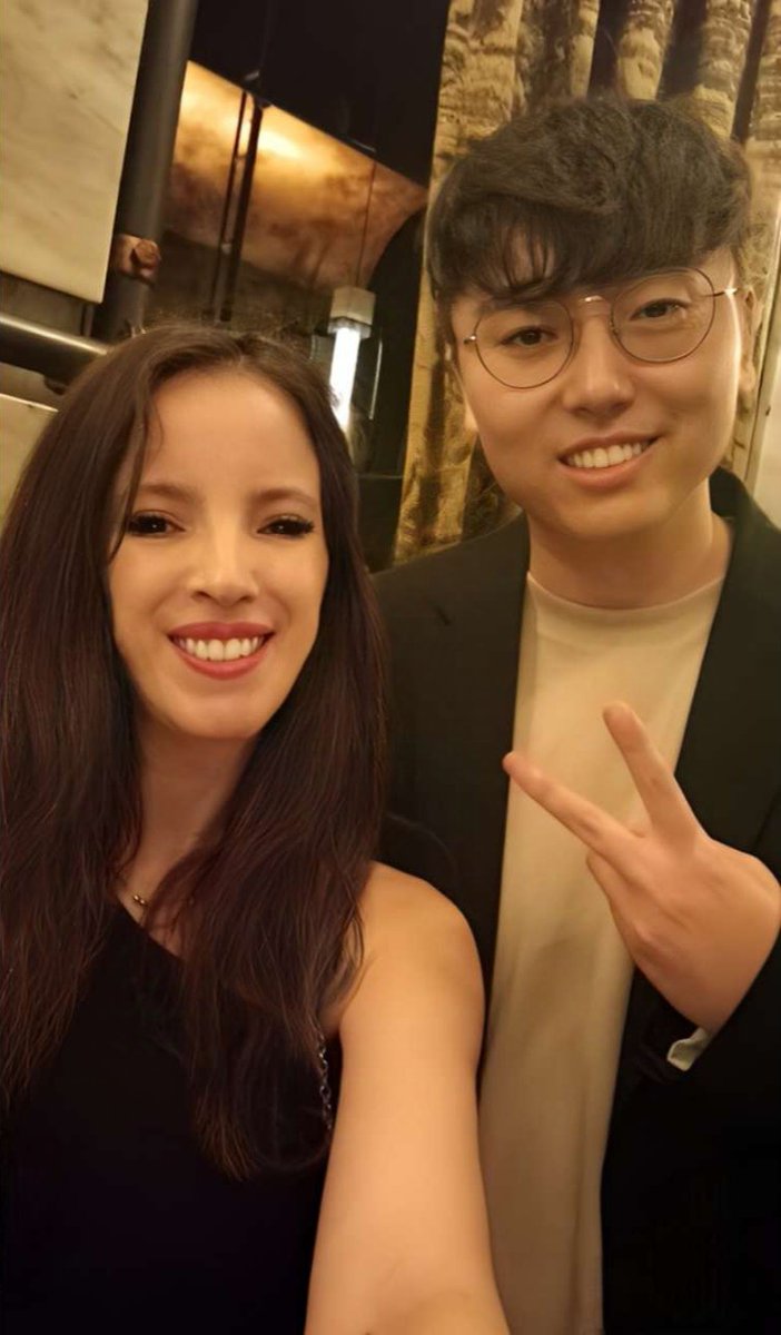 brisa_bit's tweet photo. Pixels party in Argentina

Thank you, @Hantao, for coming to meet the Argentine community 🇦🇷

@Moku_HQ x @Kind_HQ 🔥

#FiestaPixels @pixels_online https://t.co/QeGyTWmlxP