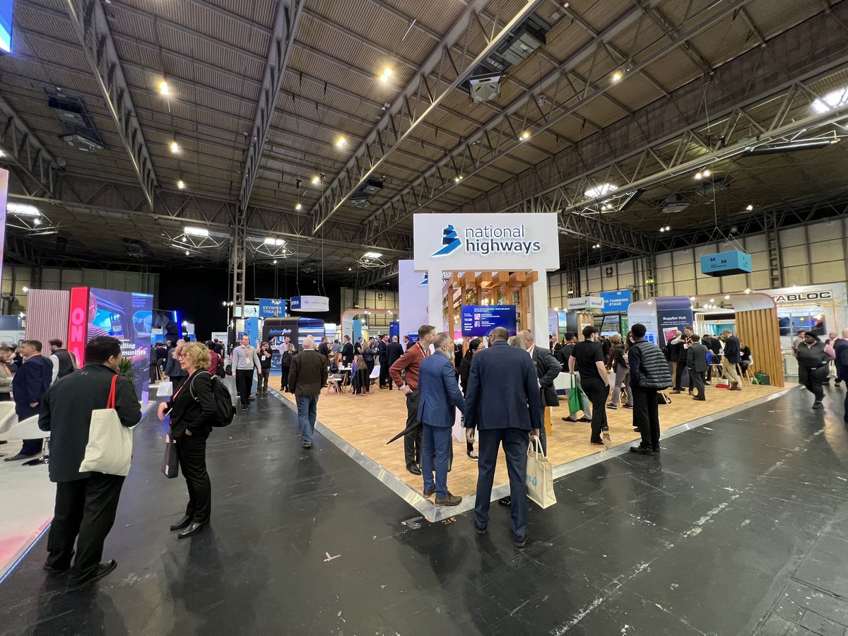 AlaleaKia's tweet photo. Action packed day at #HighwaysUK! Great to see many familiar faces and meet new people. Lots of great interactions and questions during my talk. It was such a privilege to be invited to give a talk at @HWYSUK and thank you for inviting me to talk again next year! https://t.co/iflvY3jEg3