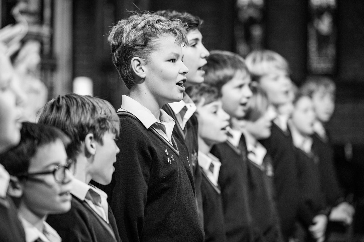 Our Senior Choirs and soloists treated their parents and peers to some fantastic performances at the Upper School Recital.