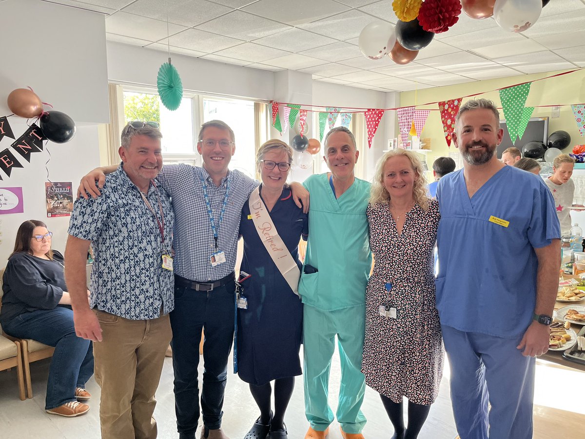 r_fergo10's tweet photo. Happy retirement to this absolute ICU legend @ElaineH89866972. The definition of what good leadership looks like. Steering our ICU @YSTeachingNHS through the good and the bad times all with compassion and professionalism and providing the calm amid the chaos. A true NHS great. https://t.co/cOOxPBSaV1