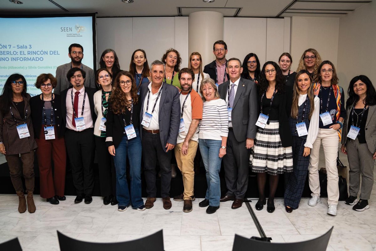 BetinaBiagetti's tweet photo. Part of #ACROFAST team. We are working hard to make personalized treatment for acromegaly a reality. #acromegaly https://t.co/QGgigO88jt @TheEndoSociety @ESEndocrinology @sociedadSEEN @Acromegalia_Esp @NeuroendocrinoS #SEEN2024 https://t.co/HZjpsu3L5P