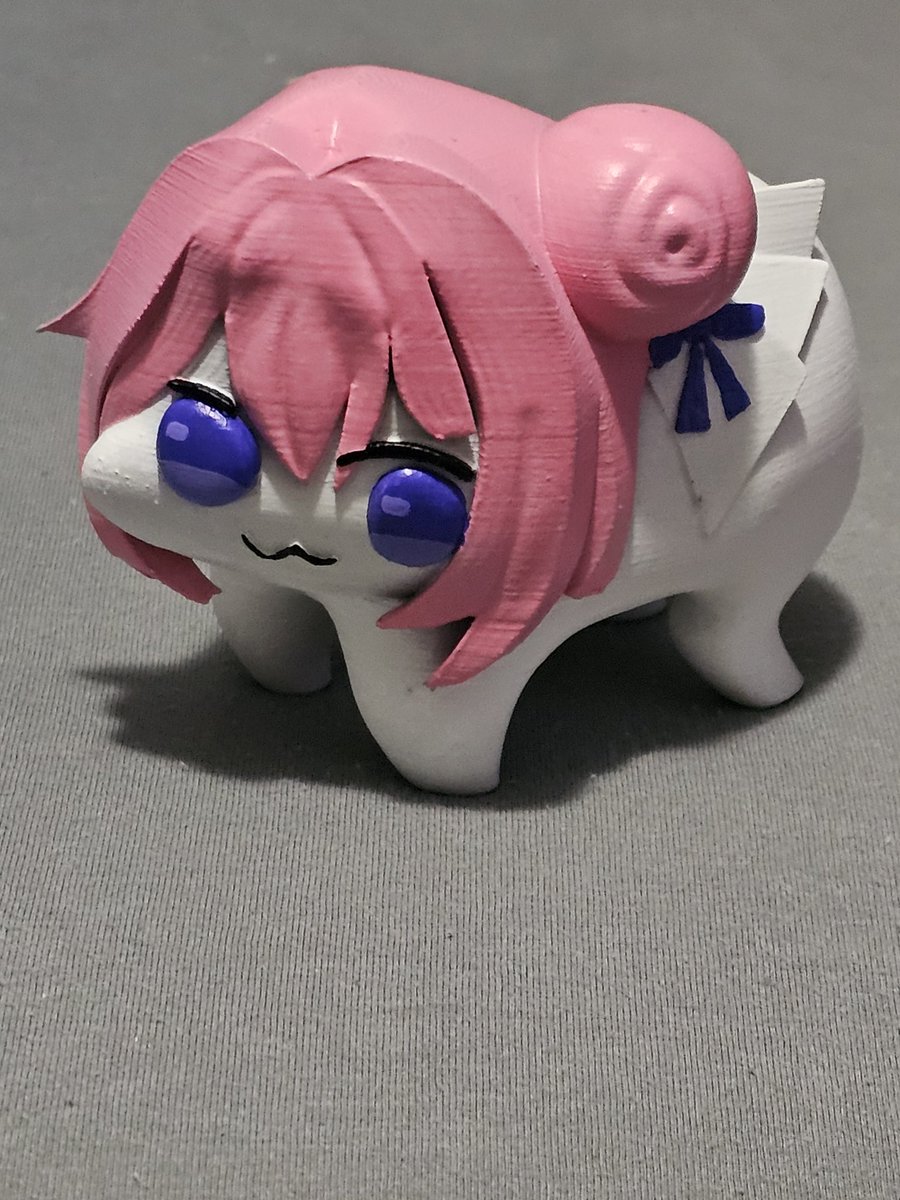 Cece_VR's tweet image. Adopted a Doro the other day, probably one of my favorite Nikke nicknacks I own