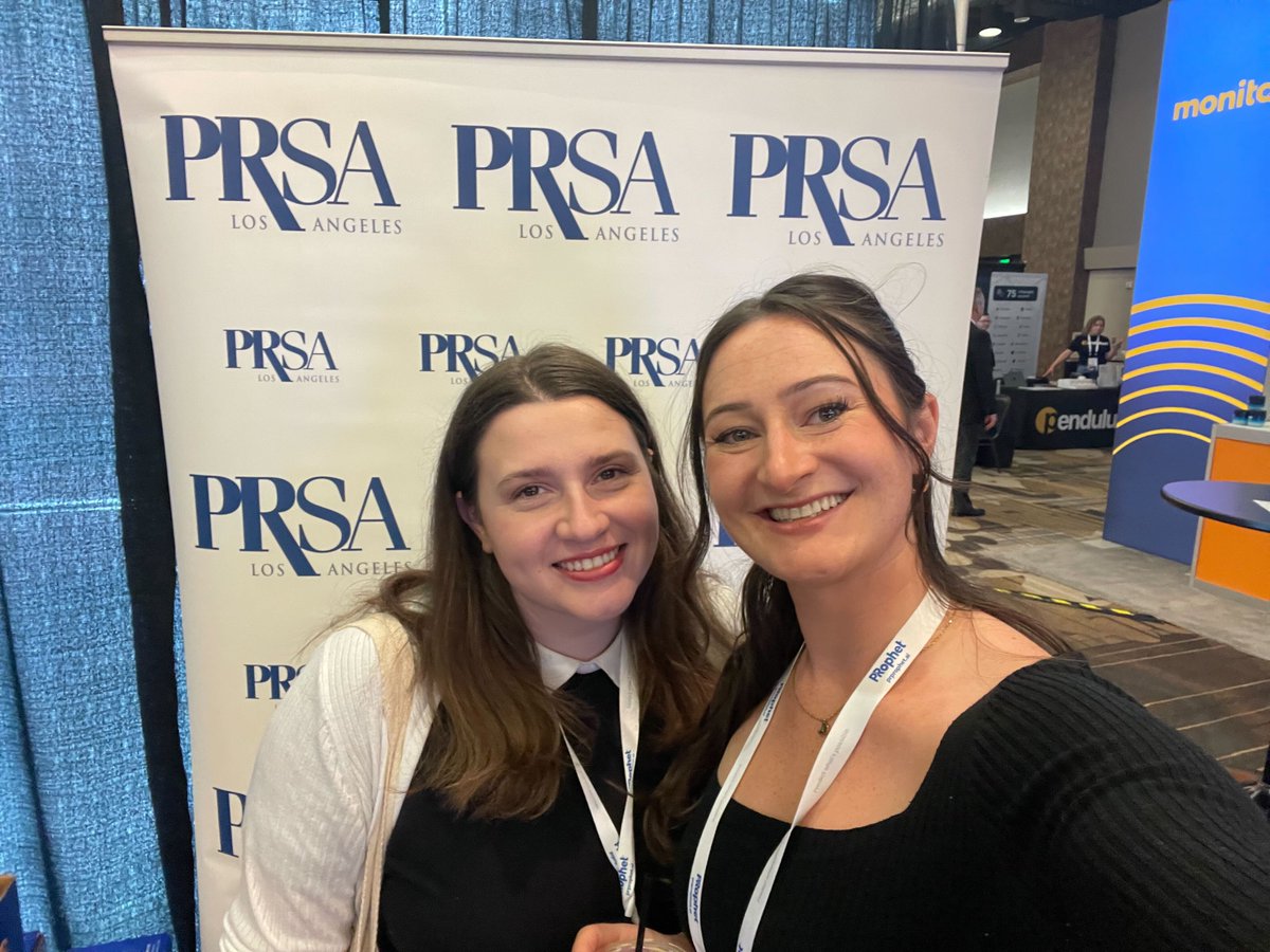 PerryComGroup's tweet image. #TeamPCG at #PRSAICON Day 3! Yesterday was packed with creative media strategy sessions, a powerful talk with @metheridge on speaking truth, and great conversations with the @Muckrack team. It's been amazing learning from so many inspiring PR leaders and organizations!