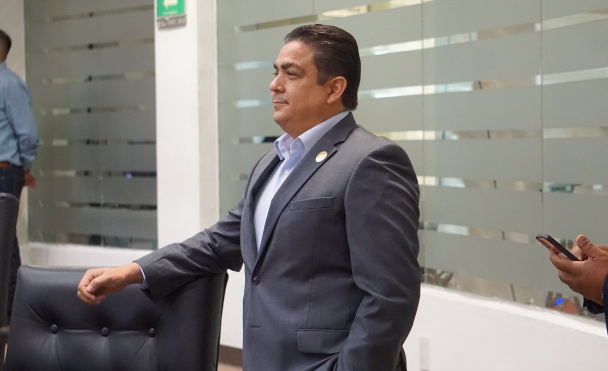 IGCabezadeVaca's tweet photo. Exigimos tarifas justas para Tamaulipas.

Las familias de nuestro estado no deben pagar más por la electricidad que otros con las mismas condiciones. Desde el @CongresoTams, propongo aplicar la tarifa 1F para aliviar el bolsillo de los tamaulipecos y apoyar a nuestros agricultores y ganaderos. Es tiempo de que el gobierno federal nos escuche y brinde el mismo trato que a otros estados. ¡Un trato igual para condiciones iguales!

Esperemos que para esta exigencia social se sumen los que dicen defender a los más pobres, y que pasen del discurso a los hechos.

#TarifaJustaParaTamaulipas #EnergíaParaTodos #PANTrabajandoPorTamaulipas