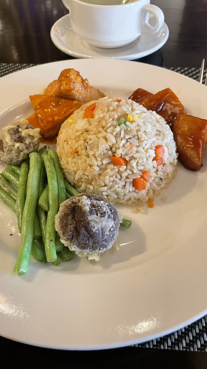 jazmineeey's tweet photo. Yum https://t.co/N6w3ENuYFv