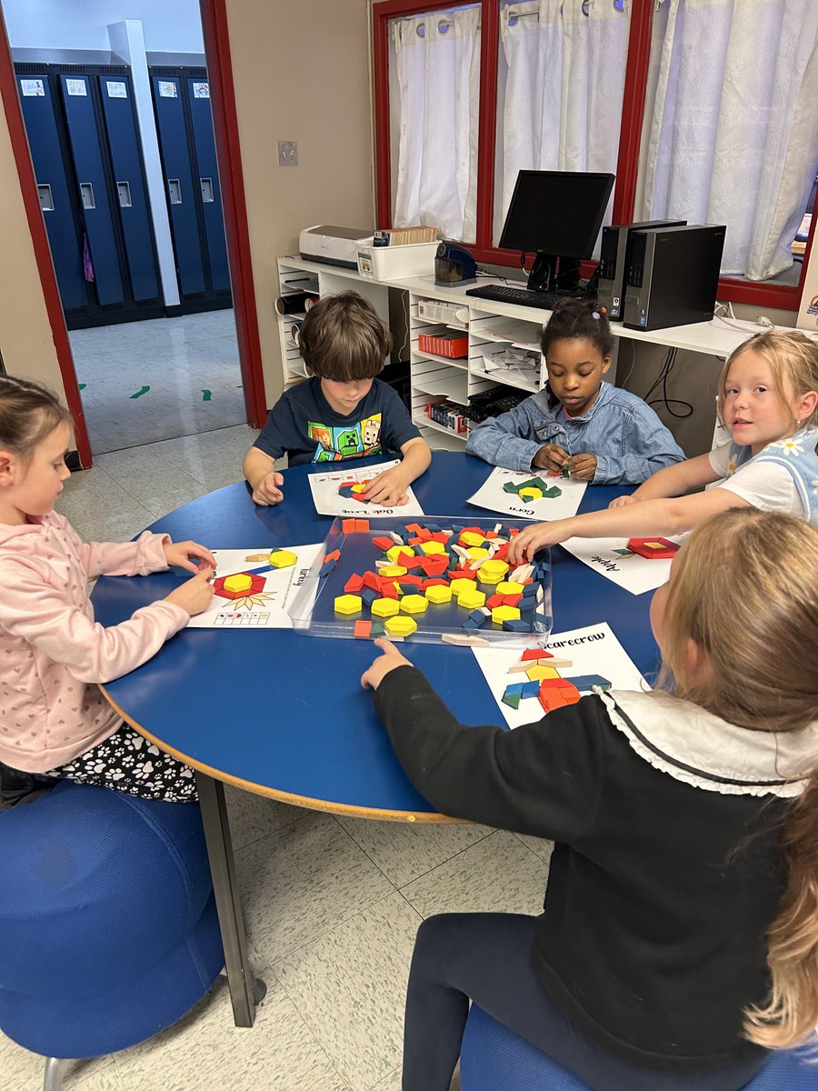 Tangram fun with some of the grade 1’s ⁦<a href="/MQWSchool/">MQW School</a>⁩