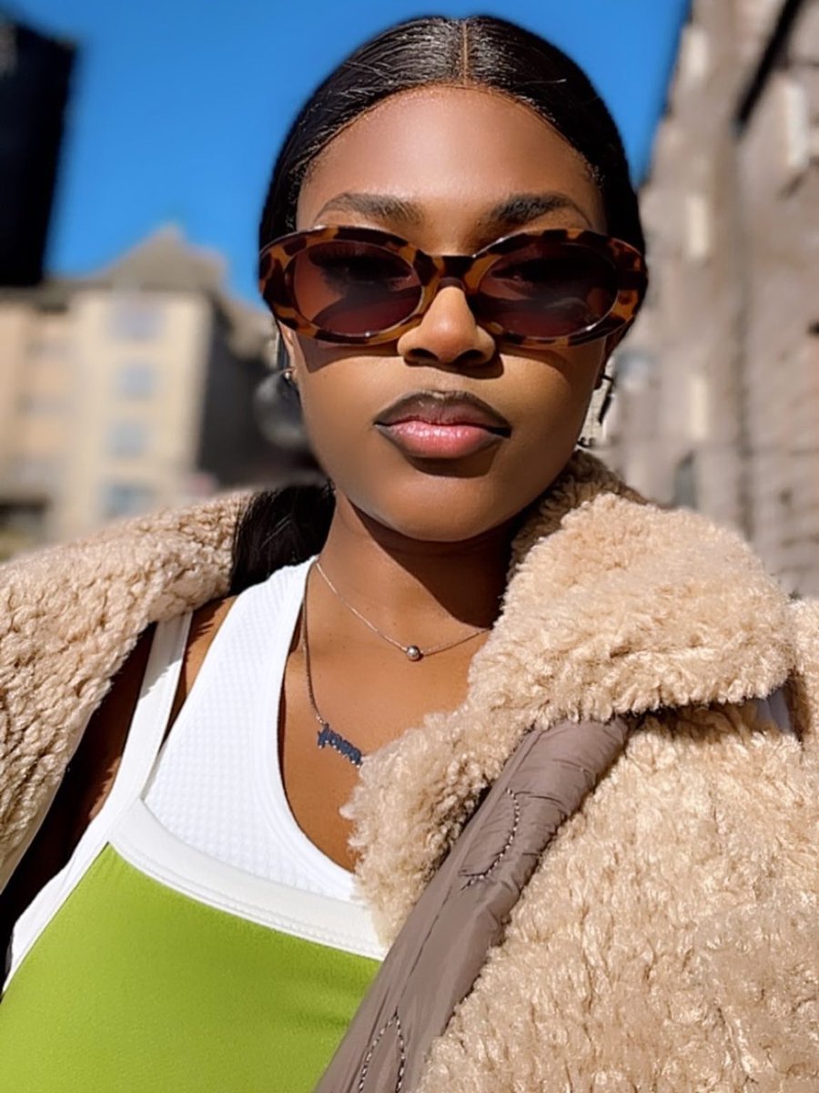 BirthdaysMagaz's tweet photo. #ourcelebrantoftheday October 17:
Jola Bello
Happy birthday @iamjolabello,
We love you #monthmiddler. https://t.co/j0WYxhSjQs