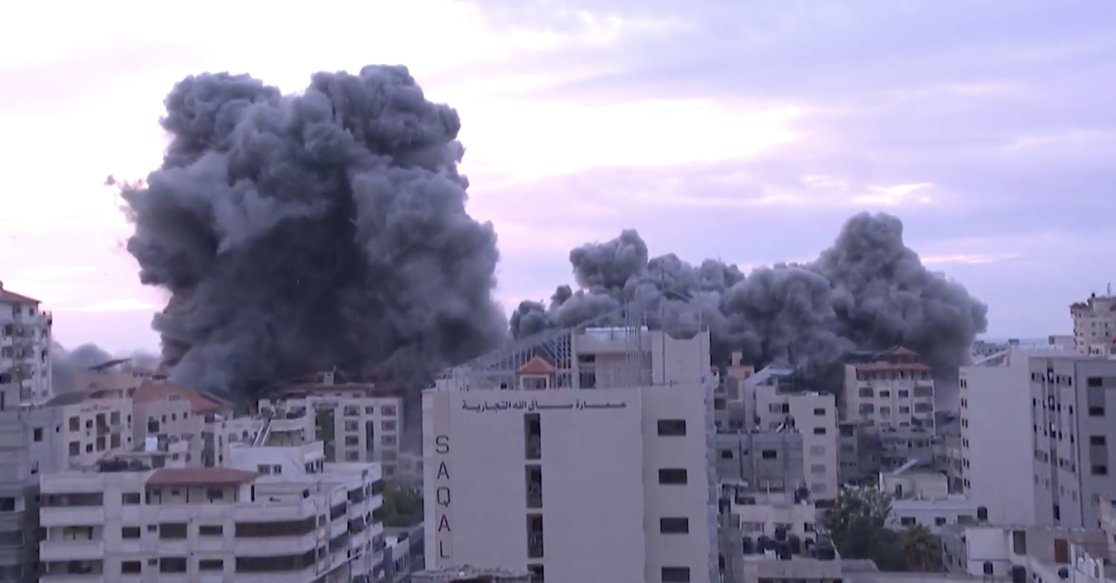 We'll be highlighting all of the #RoryPeckAwards Finalists, starting off with the News Award category kindly sponsored by <a href="/GoogleNewsInit/">Google News Initiative</a> and the work of #freelancers Belal al-Sabbagh &amp; Youssef Hassouna for the Israel-Hamas war in Gaza for <a href="/AFP/">AFP News Agency</a>.

Find out more here