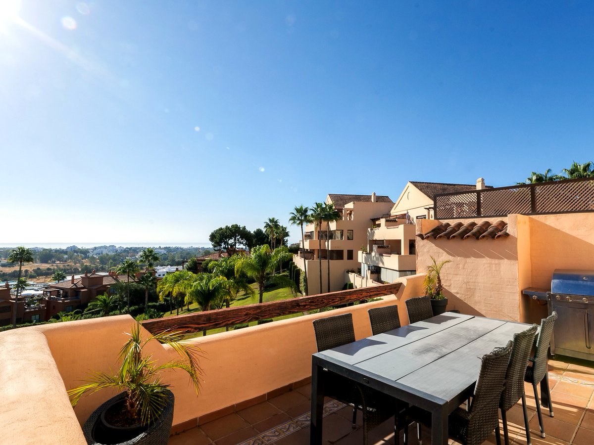 Benarrochestate's tweet photo. Cozy &amp; Beautiful Apartment with Sea Views 🏠 

📍Las Lomas de Conde Luque, Benahavis
2 Bedrooms
2 Bathrooms
117 m² Built
Asking Price: 450.000 €

Take a look at our website: https://t.co/QPCSLzunSv

Ref. #208-01363P

#marbellalifestyle #marbellarealestate #forsale #benarroch https://t.co/7uIUoB1xPz